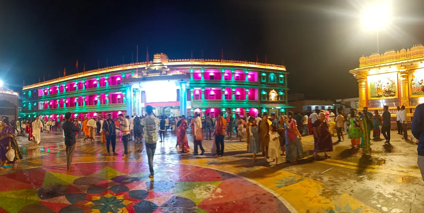 Temple complex in Mantralayam at night